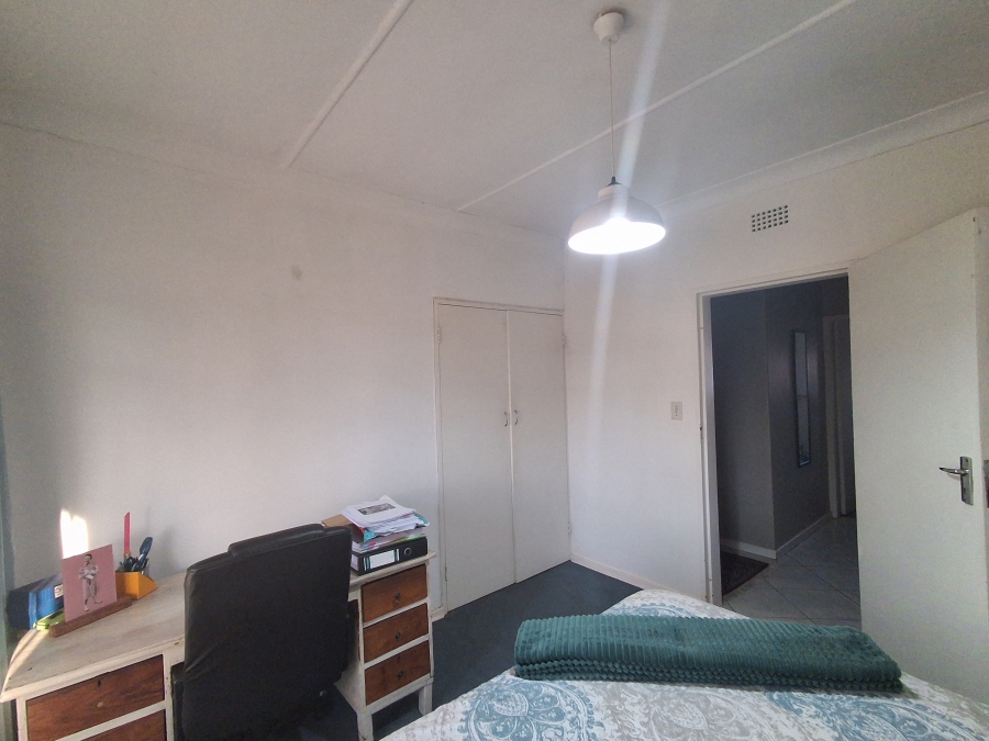 4 Bedroom Property for Sale in Flamwood North West